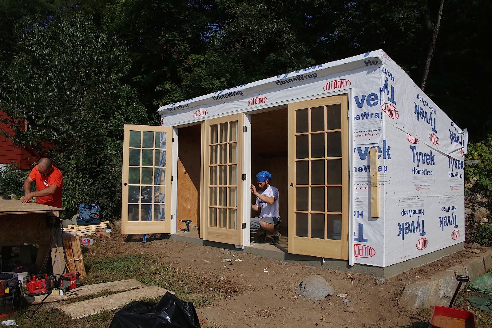 Building_shed_10_15.JPG
